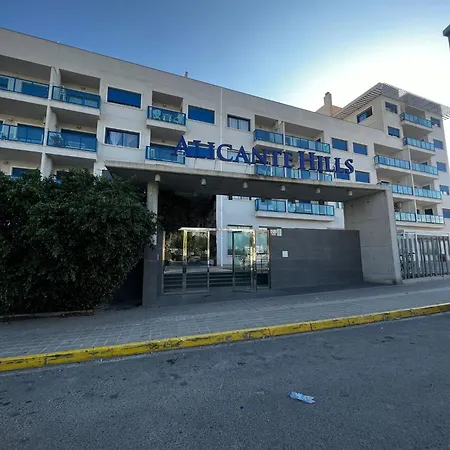 Hills Apartmanhotel 3*